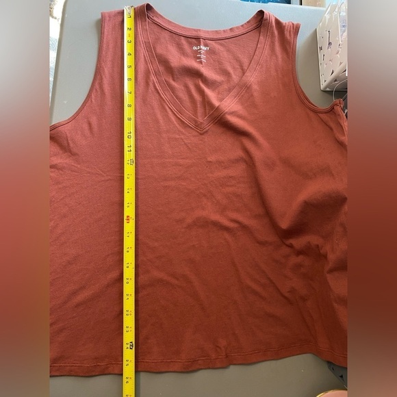 OLD Navy Everywear Sleeveless V-Neck T-Shirt, Copper Moon, size 2X NWT - Picture 9 of 11